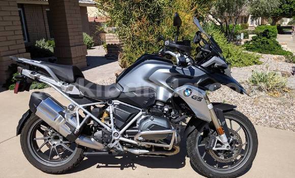 Nunua Ilio tumika BMW R 1200 GS Nyingine Bike ndani ya Kampala nchini Uganda Nunua Ilio tumika BMW R 1200 GS Nyingine Bike ndani ya Kampala nchini Uganda