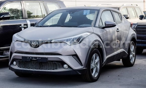 Acheter Import Voiture Toyota C-HR Autre à Import - Dubai, Ouganda Acheter Import Voiture Toyota C-HR Autre à Import - Dubai, Ouganda