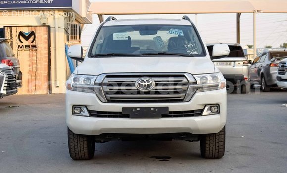 Acheter Import Voiture Toyota Land Cruiser Autre à Import - Dubai, Ouganda Acheter Import Voiture Toyota Land Cruiser Autre à Import - Dubai, Ouganda