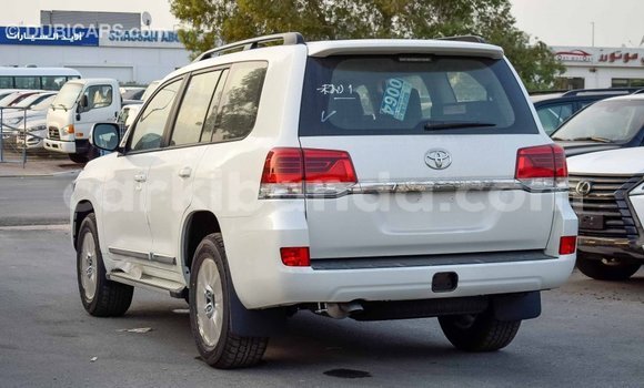 Acheter Import Voiture Toyota Land Cruiser Autre à Import - Dubai, Ouganda Acheter Import Voiture Toyota Land Cruiser Autre à Import - Dubai, Ouganda