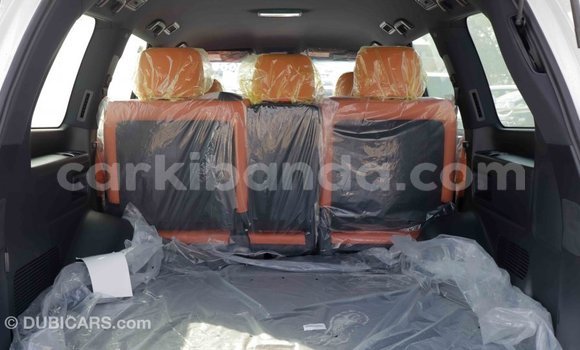 Acheter Import Voiture Lexus LX Autre à Import - Dubai, Ouganda Acheter Import Voiture Lexus LX Autre à Import - Dubai, Ouganda