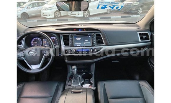 Buy Import Toyota Highlander Black Car in Import - Dubai in Uganda Buy Import Toyota Highlander Black Car in Import - Dubai in Uganda