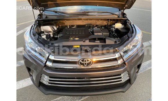 Buy Import Toyota Highlander Black Car in Import - Dubai in Uganda Buy Import Toyota Highlander Black Car in Import - Dubai in Uganda