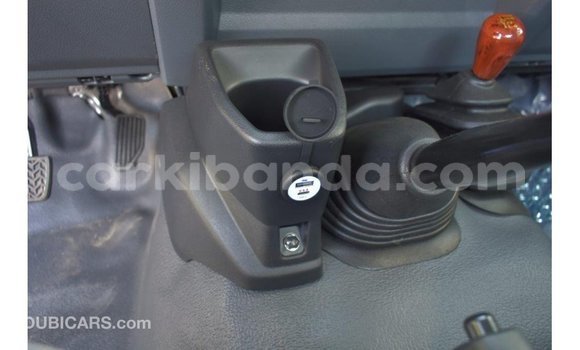 Nunua Imported Toyota Land Cruiser Nyingine Gari ndani ya Import - Dubai nchini Uganda Nunua Imported Toyota Land Cruiser Nyingine Gari ndani ya Import - Dubai nchini Uganda