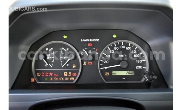 Nunua Imported Toyota Land Cruiser Nyingine Gari ndani ya Import - Dubai nchini Uganda Nunua Imported Toyota Land Cruiser Nyingine Gari ndani ya Import - Dubai nchini Uganda