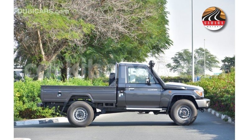 Big with watermark toyota land cruiser uganda import dubai 8487