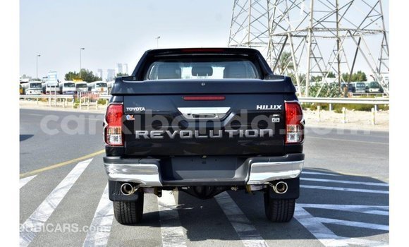 Acheter Import Voiture Toyota Hilux Noir à Import - Dubai, Ouganda Acheter Import Voiture Toyota Hilux Noir à Import - Dubai, Ouganda