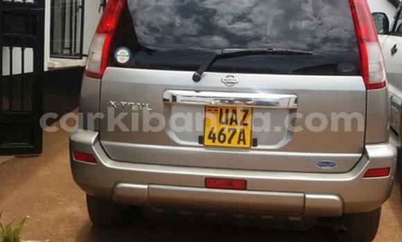 Acheter Occasion Voiture Nissan X–Trail Gris à Kampala, Ouganda Acheter Occasion Voiture Nissan X–Trail Gris à Kampala, Ouganda