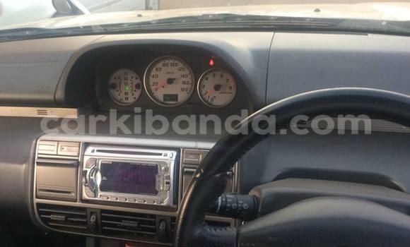 Acheter Occasion Voiture Nissan X–Trail Gris à Kampala, Ouganda Acheter Occasion Voiture Nissan X–Trail Gris à Kampala, Ouganda