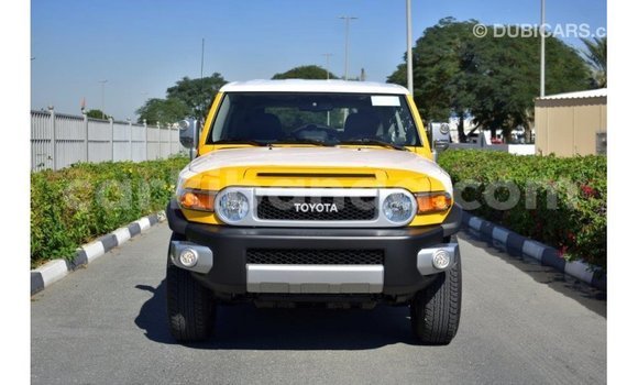 Nunua Imported Toyota FJ Cruiser Nyingine Gari ndani ya Import - Dubai nchini Uganda Nunua Imported Toyota FJ Cruiser Nyingine Gari ndani ya Import - Dubai nchini Uganda