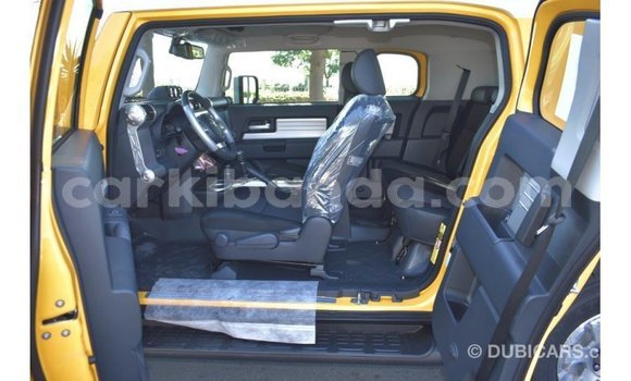 Nunua Imported Toyota FJ Cruiser Nyingine Gari ndani ya Import - Dubai nchini Uganda Nunua Imported Toyota FJ Cruiser Nyingine Gari ndani ya Import - Dubai nchini Uganda