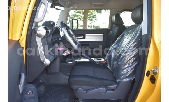 Nunua Imported Toyota FJ Cruiser Nyingine Gari ndani ya Import - Dubai nchini Uganda Nunua Imported Toyota FJ Cruiser Nyingine Gari ndani ya Import - Dubai nchini Uganda