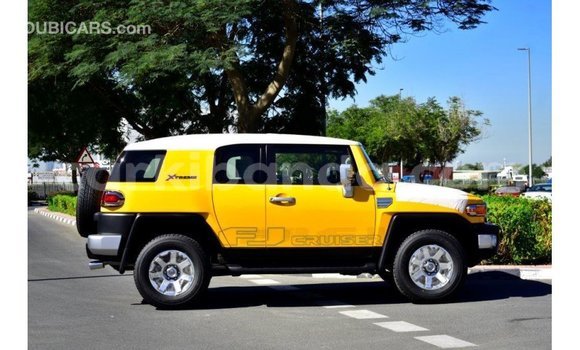 Nunua Imported Toyota FJ Cruiser Nyingine Gari ndani ya Import - Dubai nchini Uganda Nunua Imported Toyota FJ Cruiser Nyingine Gari ndani ya Import - Dubai nchini Uganda