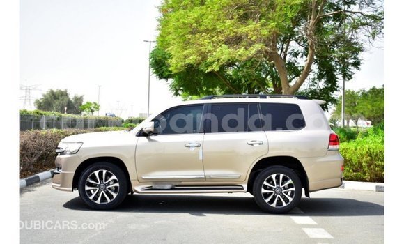 Nunua Imported Toyota Land Cruiser Nyingine Gari ndani ya Import - Dubai nchini Uganda Nunua Imported Toyota Land Cruiser Nyingine Gari ndani ya Import - Dubai nchini Uganda