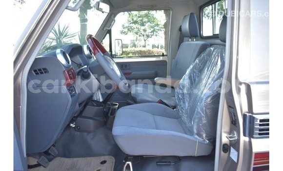 Nunua Imported Toyota Land Cruiser Nyingine Gari ndani ya Import - Dubai nchini Uganda Nunua Imported Toyota Land Cruiser Nyingine Gari ndani ya Import - Dubai nchini Uganda