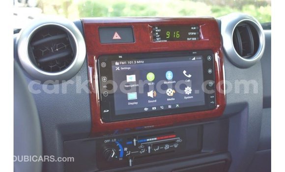 Nunua Imported Toyota Land Cruiser Nyingine Gari ndani ya Import - Dubai nchini Uganda Nunua Imported Toyota Land Cruiser Nyingine Gari ndani ya Import - Dubai nchini Uganda