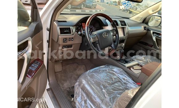 Nunua Imported Lexus GX Nyeupe Gari ndani ya Import - Dubai nchini Uganda Nunua Imported Lexus GX Nyeupe Gari ndani ya Import - Dubai nchini Uganda
