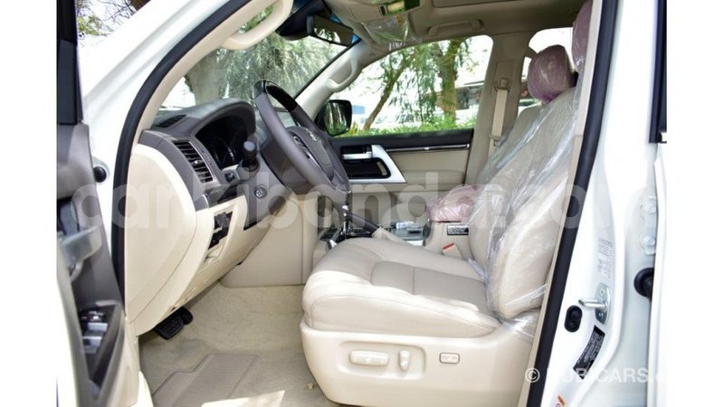 Big with watermark toyota land cruiser uganda import dubai 8499