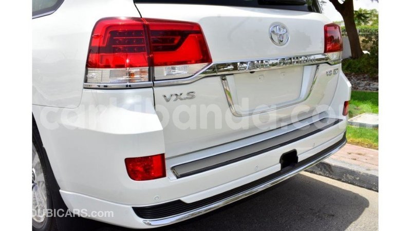 Big with watermark toyota land cruiser uganda import dubai 8499