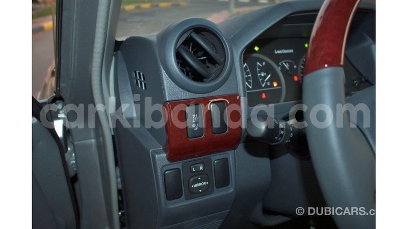 Big with watermark toyota land cruiser uganda import dubai 8501