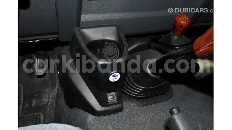 Big with watermark toyota land cruiser uganda import dubai 8501