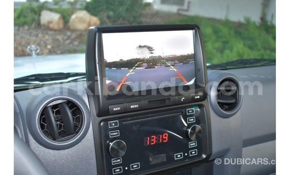 Acheter Import Voiture Toyota Land Cruiser Autre à Import - Dubai, Ouganda Acheter Import Voiture Toyota Land Cruiser Autre à Import - Dubai, Ouganda