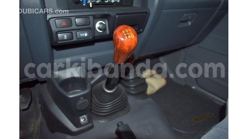 Big with watermark toyota land cruiser uganda import dubai 8501