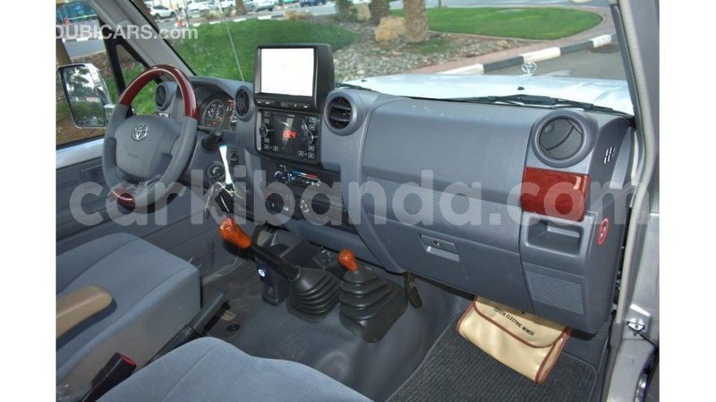 Big with watermark toyota land cruiser uganda import dubai 8501