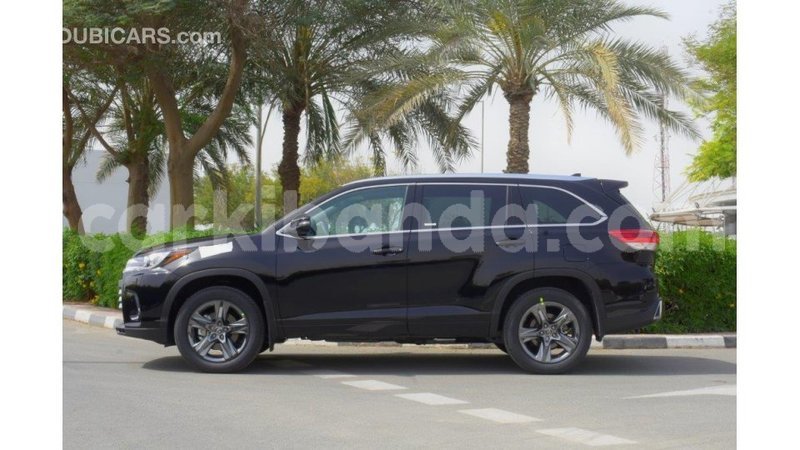 Big with watermark toyota highlander uganda import dubai 8502