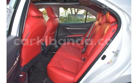 Nunua Imported Toyota Camry Nyeupe Gari ndani ya Import - Dubai nchini Uganda Nunua Imported Toyota Camry Nyeupe Gari ndani ya Import - Dubai nchini Uganda