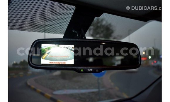 Nunua Imported Toyota Hiace Nyeupe Gari ndani ya Import - Dubai nchini Uganda Nunua Imported Toyota Hiace Nyeupe Gari ndani ya Import - Dubai nchini Uganda