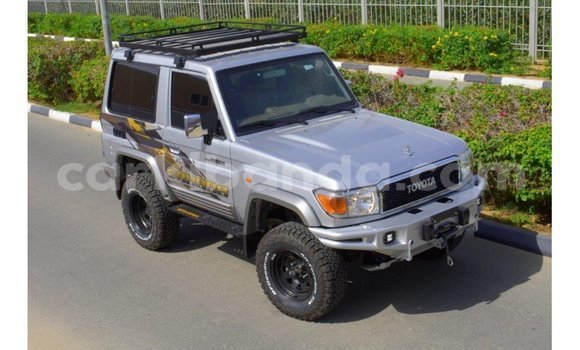 Nunua Imported Toyota Land Cruiser Nyingine Gari ndani ya Import - Dubai nchini Uganda Nunua Imported Toyota Land Cruiser Nyingine Gari ndani ya Import - Dubai nchini Uganda