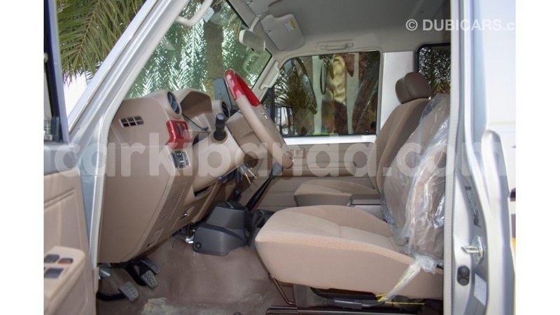 Big with watermark toyota land cruiser uganda import dubai 8506