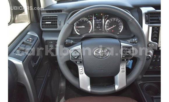 Nunua Imported Toyota 4Runner Nyeupe Gari ndani ya Import - Dubai nchini Uganda Nunua Imported Toyota 4Runner Nyeupe Gari ndani ya Import - Dubai nchini Uganda