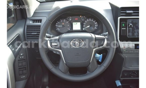 Nunua Imported Toyota Prado Nyeusi Gari ndani ya Import - Dubai nchini Uganda Nunua Imported Toyota Prado Nyeusi Gari ndani ya Import - Dubai nchini Uganda