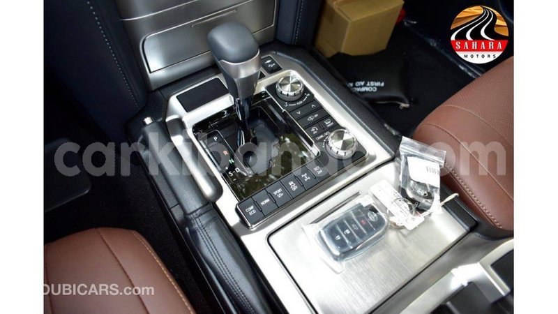 Big with watermark toyota land cruiser uganda import dubai 8512