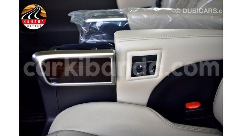 Big with watermark toyota granvia uganda import dubai 8514