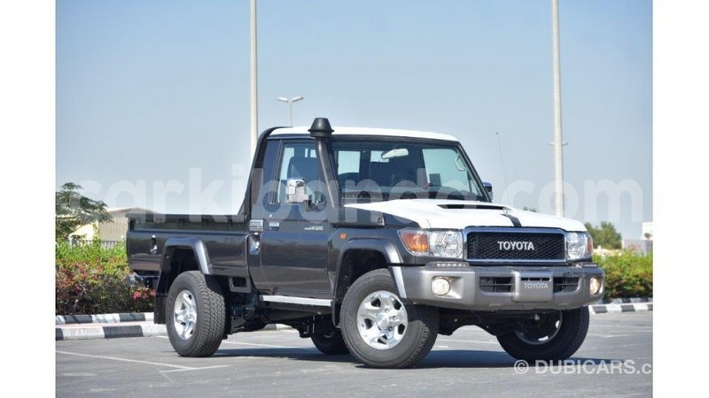 Big with watermark toyota land cruiser uganda import dubai 8515