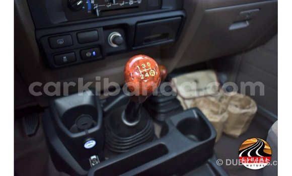 Nunua Imported Toyota Land Cruiser Nyingine Gari ndani ya Import - Dubai nchini Uganda Nunua Imported Toyota Land Cruiser Nyingine Gari ndani ya Import - Dubai nchini Uganda