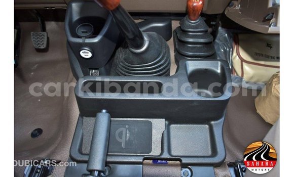 Nunua Imported Toyota Land Cruiser Nyingine Gari ndani ya Import - Dubai nchini Uganda Nunua Imported Toyota Land Cruiser Nyingine Gari ndani ya Import - Dubai nchini Uganda