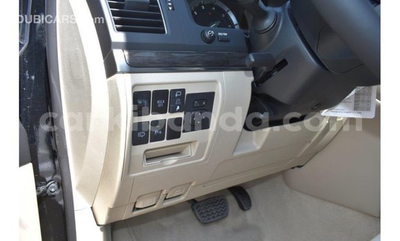 Nunua Imported Toyota Land Cruiser Nyeusi Gari ndani ya Import - Dubai nchini Uganda Nunua Imported Toyota Land Cruiser Nyeusi Gari ndani ya Import - Dubai nchini Uganda