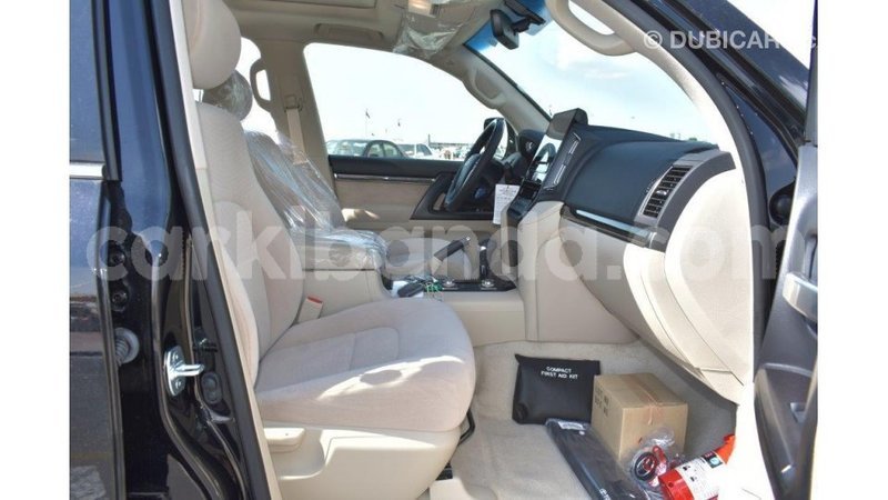 Big with watermark toyota land cruiser uganda import dubai 8518