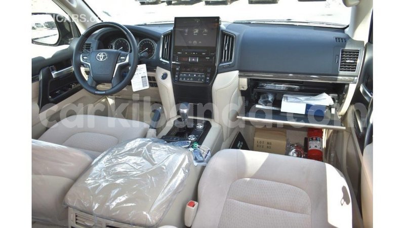 Big with watermark toyota land cruiser uganda import dubai 8518