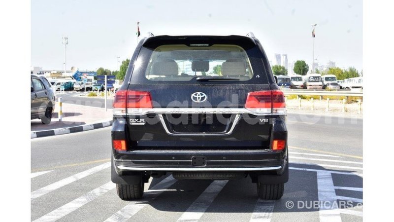 Big with watermark toyota land cruiser uganda import dubai 8518