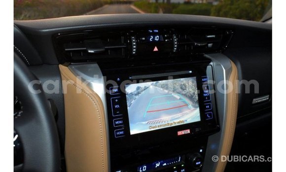 Nunua Imported Toyota Fortuner Nyingine Gari ndani ya Import - Dubai nchini Uganda Nunua Imported Toyota Fortuner Nyingine Gari ndani ya Import - Dubai nchini Uganda