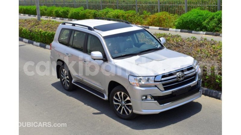 Big with watermark toyota land cruiser uganda import dubai 8520