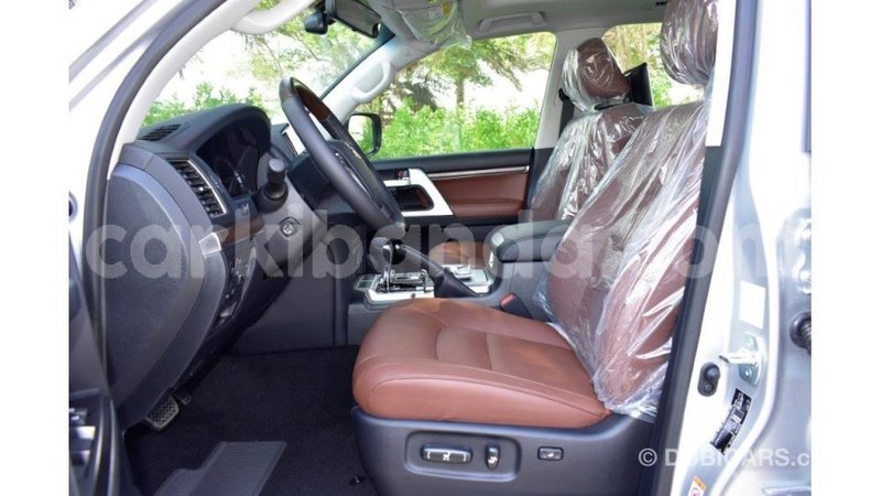 Big with watermark toyota land cruiser uganda import dubai 8520