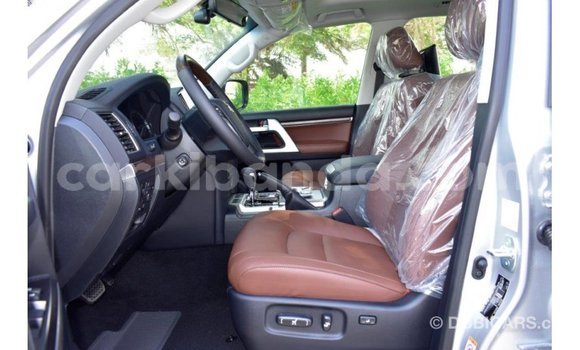 Nunua Imported Toyota Land Cruiser Nyingine Gari ndani ya Import - Dubai nchini Uganda Nunua Imported Toyota Land Cruiser Nyingine Gari ndani ya Import - Dubai nchini Uganda