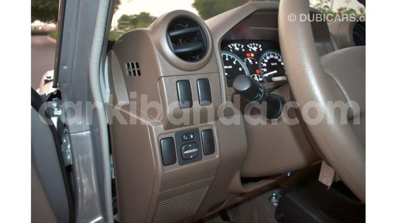Big with watermark toyota land cruiser uganda import dubai 8522