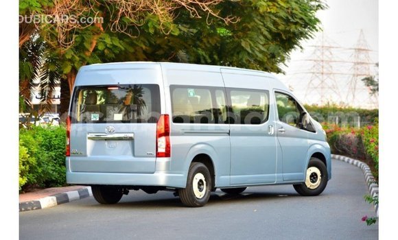 Acheter Import Voiture Toyota Hiace Bleu à Import - Dubai, Ouganda Acheter Import Voiture Toyota Hiace Bleu à Import - Dubai, Ouganda